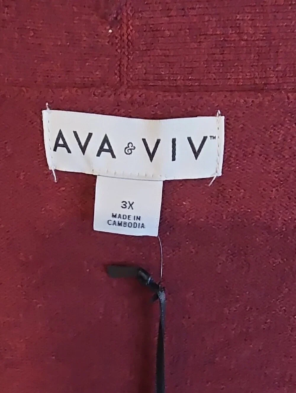 Ava & Viv Burgundy Button-Front V-Neck Cardigan